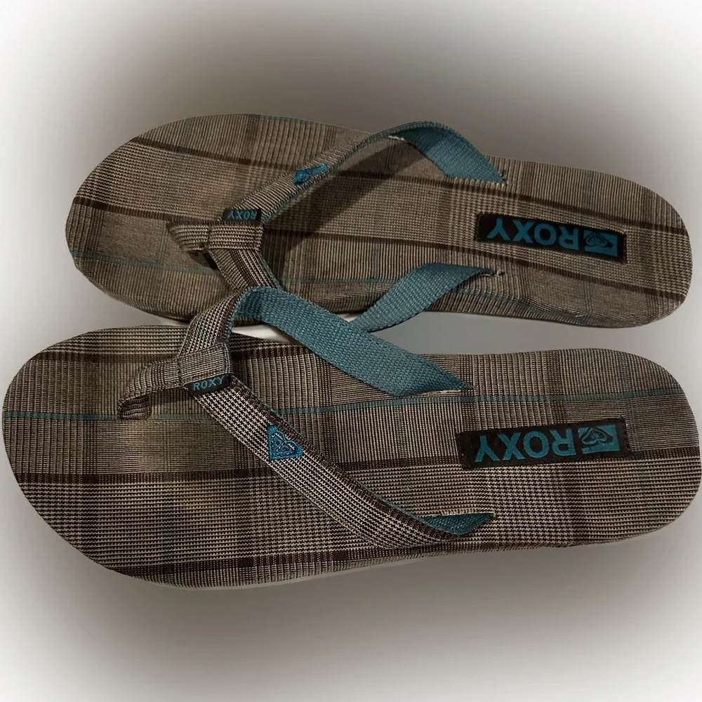 VTG Y2K ROXY FALL FLIP FLOPS SZ8 MENSWEAR VIB BROWN TEAL PLAID THONG SANDAL COOL